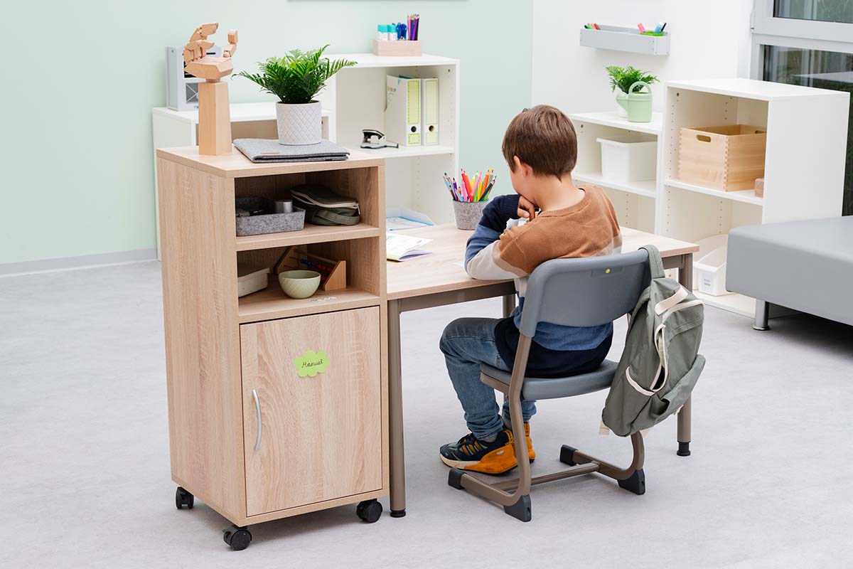 Betzold LernFlex Sechsecktisch mit LernFlex Caddy Anwendungsfoto Betzold LernFlex Sechsecktisch mit LernFlex Caddy