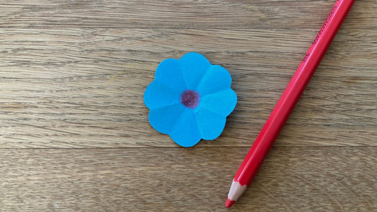 Bastelanleitung für Blumenstrauss aus Papier