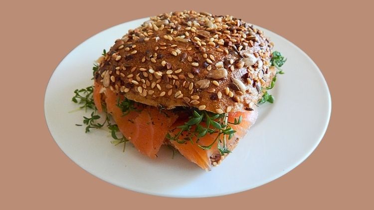 Lachsbrötchen