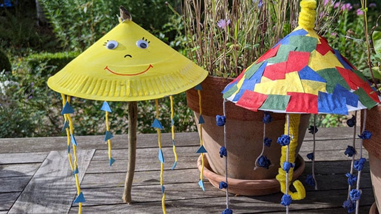 Regenschirme aus Papptellern geklebt und gebastelt mit Bastelkleber von betzold.de.