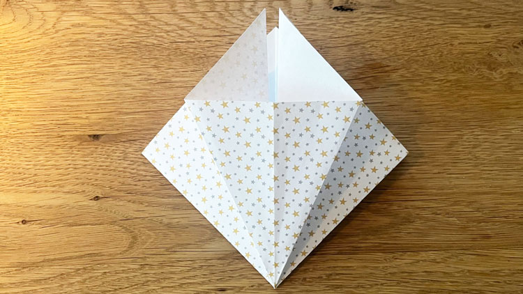 Bastelschritt Origami-Teelichthalter