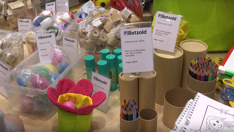 Produkte am Betzold-Messestand der Didacta