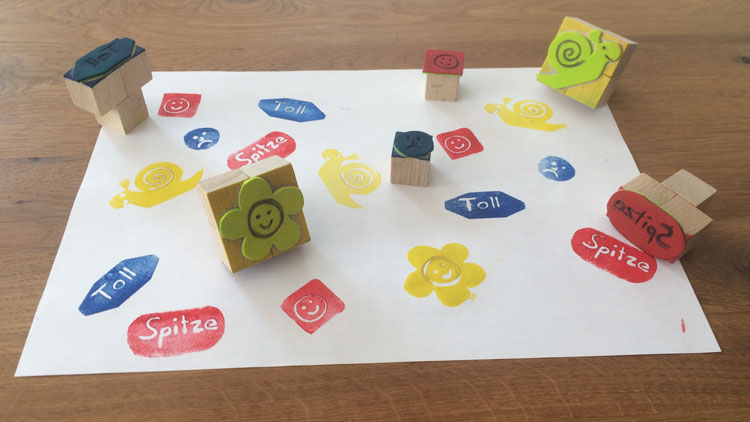Lehrerstempel mit Blumenmotiv aus Filz