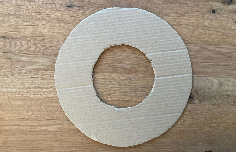 Reif aus Pappe für Türkranz