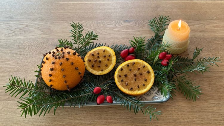 Orangen mit Nelken